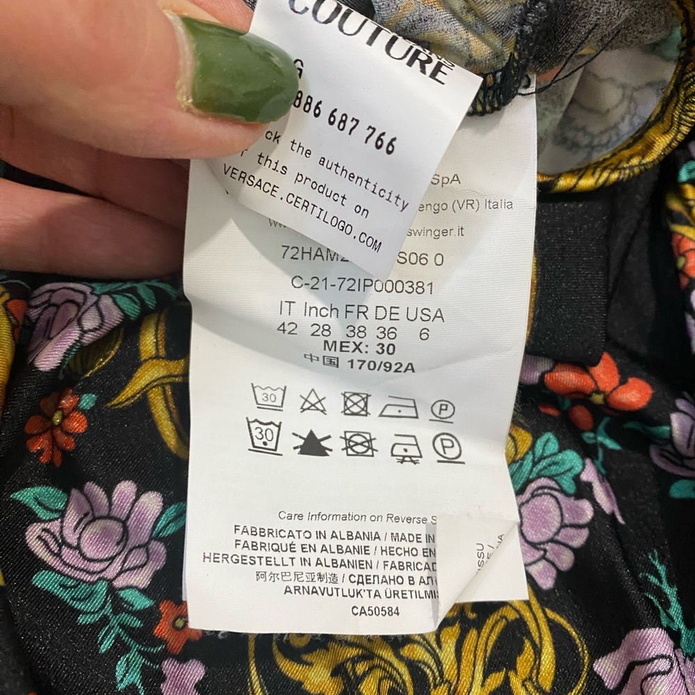 VERSACE JEANS COUTURE “SUNFLOWER GARLAND” CUTOUT BODYSUIT, IT/42 US/6 - Picture 3 of 4